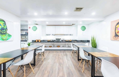 Theater District Apartment | Charming 2-Bedroom Suite in Historic Mansfield Residence, Prime NYC Location