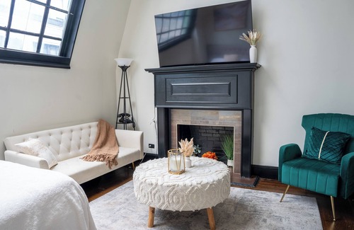 Theater District Apartment | Charming 2-Bedroom Suite in Historic Mansfield Residence, Prime NYC Location
