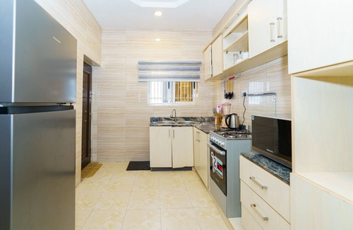 Wuse 2 Apartment | Charming 2-Bedroom Terrace in the Heart of Wuse 2 -Your Perfect Getaway!