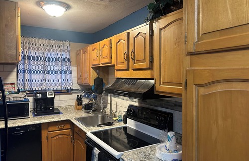 Bushkill House | Charming 2-bedroom townhome in Poconos finest area, near many fun activities.