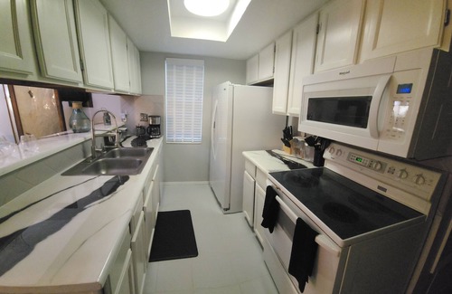 Northeast Heights House | Charming 2-bedroom house with refrigerated air, fridge in guest room, and WiFi