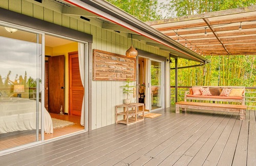 Honaunau-Napoopoo Apartment | Charming 2-bedroom apartment on beautiful farm in Honaunau with WiFi