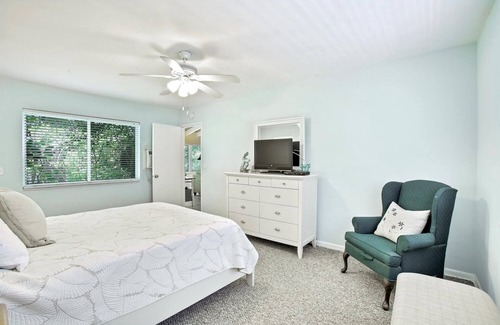Lake Ida Shores House | Charming 2 Bedroom Downtown Delray Beach Cottage