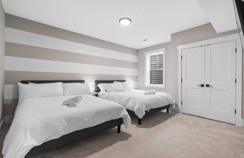 West Falls Church Apartment | Charming 2-bedroom basement apartment with ping pong table