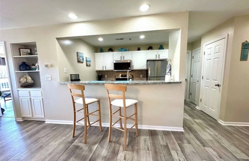 Kaiser Condo | Charming 2-bedroom condo in brilliant Osage Beach with AC, WiFi