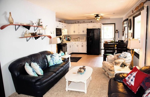 Rocky Mount House | Charming 2-bedroom lakefront house, dock with boat slip in Rocky Mount