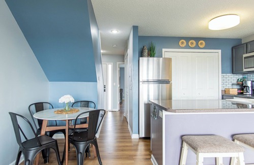 Grand Haven Condo | Charming 2-Bedroom Waterfront Condo in Spring Lake