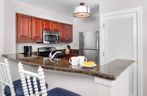 Williamsburg Condo | Charming 2-bedroom condo in enchanting Williamsburg with fitness room, WiFi