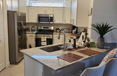 Lakewood Ranch Villa | Charming 2-bedroom Villa-Lorraine Lakes, Bradenton, AC, pool, fitness rm, wifi