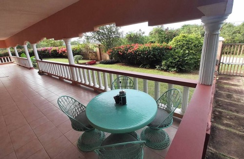 Silver Sands Villa | Charming 2-bedroom villa in amazing Duncan Bay. Quick walk to the beach.