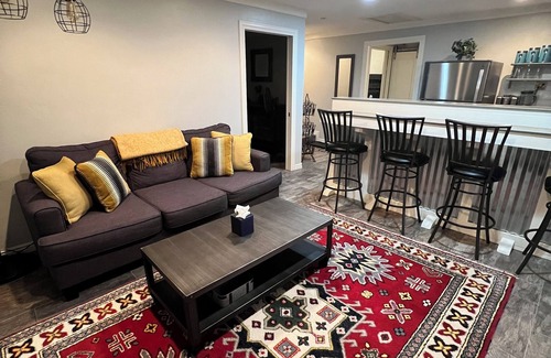 Howard Villa | Charming 2-bedroom villa with WiFi and AC in Colorado, right outside Salida Co
