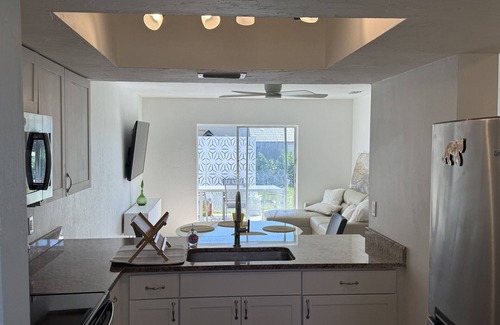 Golden Gate Villa | Charming 2-bedroom villa with HUGE yard in Naples
