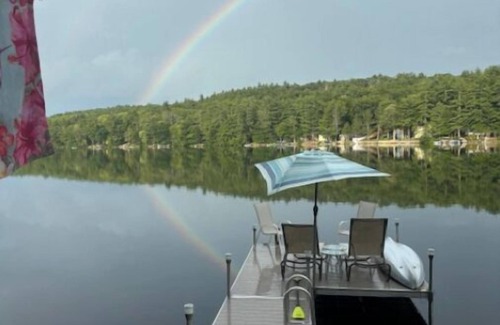Barrington Cabin | Charming 2-bedroom waterfront cottage in welcoming Barrington with deck and WiFi