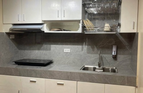 Naga House | Charming 2-bedroom with AC, 2 Toilet & Bath and WiFi in peaceful Naga