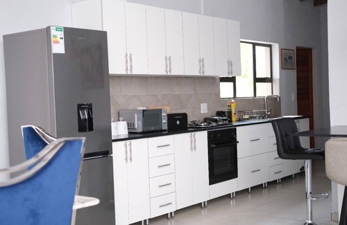 Marloth Park House | Charming 2-bedroom house in marvelous Marloth Park with WiFi, fitness room