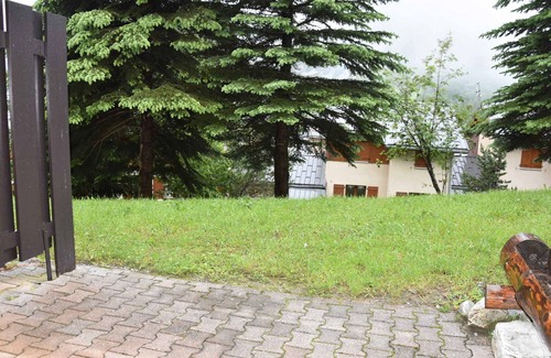 Pralognan-la-Vanoise Apartment | Charming 2-Room Apartment with Heated Pool and Terrace