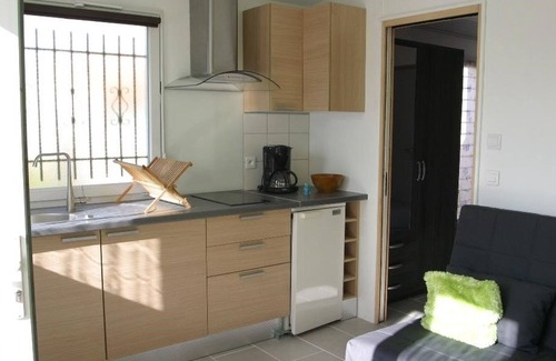 Dolus-d'Oleron House | Charming 2-Person House with Terrace, Garden & WiFi – Near Shops & Cycle Paths