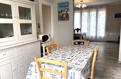 Trebeurden House | Charming 2-Person House with Garden, Terrace, Parking, 1km from Beach in Trébeurden