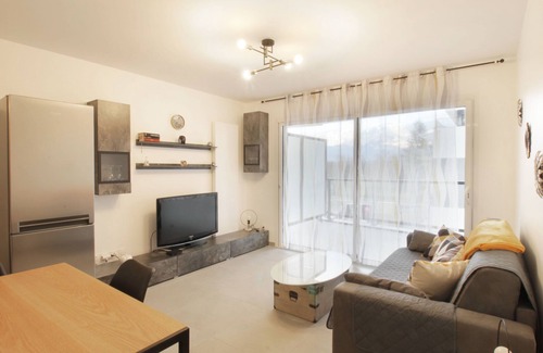 Le Bourget-du-Lac Apartment | Charming 2 room apartment 300m walk from Lac du Bourget!