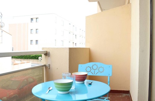 Port-la-Nouvelle Apartment | Charming 2-Room Apartment, 250m from Beach, Sunny Balconies, Private Parking