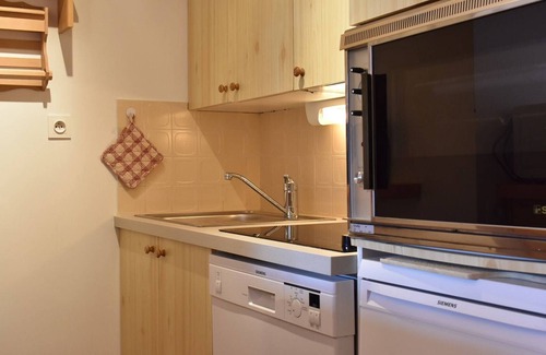 Meribel Apartment | Charming 2-Room Apartment with Balcony Near Méribel Slopes and Shuttle