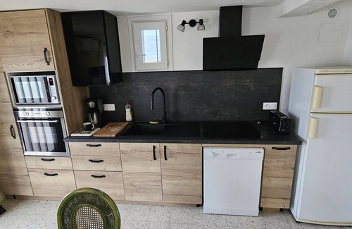 Frejus Apartment | Charming 2-room apartment near Estérel in Provencal villa with pool