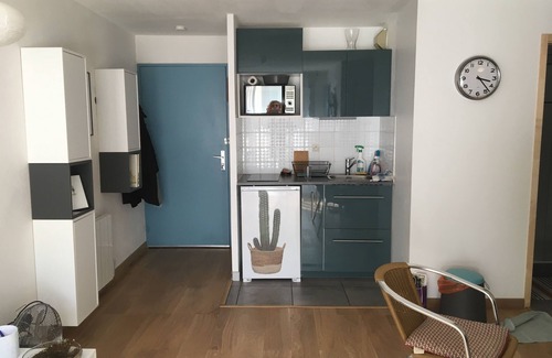 Sete Apartment | Charming 2-room apartment, city center, loggia, parking