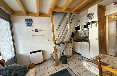 Villard-de-Lans Apartment | Charming 2-Room Loft with Mezzanine Near Ski Shuttle - Sleeps 4, Pet-Friendly