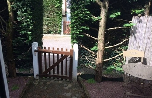 Villers-sur-Mer Apartment | Charming 2-Room Cottage with Garden, Near Beach - Sleeps 4