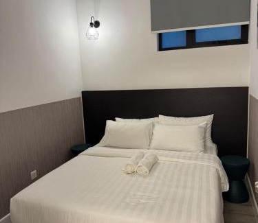 Kampung Pantai Dalam Apartment | Charming 2-Room with Amenities