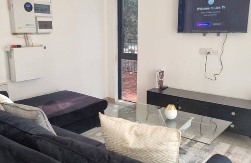 Lusaka Apartment | Charming 2Beds-3Baths Apt Wifi and backup solar in Ibex Hill Kingsland Lusaka 4