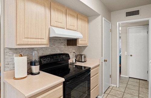 Sun City House | Charming 2BR/2BA in Sun City: 55+ Community