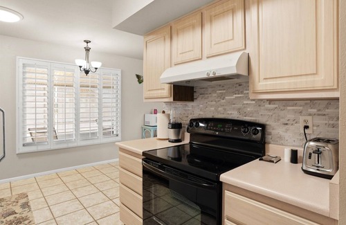 Sun City House | Charming 2BR/2BA in Sun City: 55+ Community