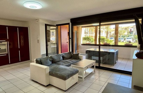 Argeles-sur-Mer Apartment | Charming 2BR Apartment in Argelès Village, Sleeps 4, Close to Shops and 3km from Beach