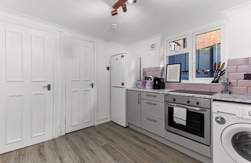 Belsize Park Apartment | CHARMING 2BR FLAT IN PRIME LOCATION