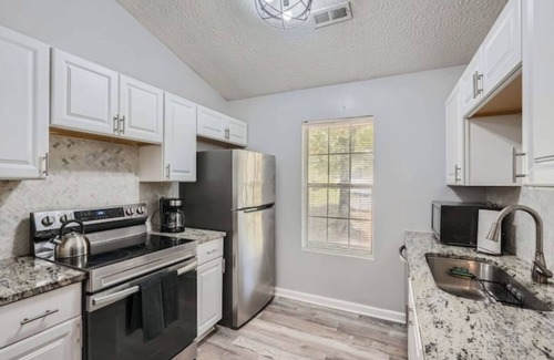 Church Street House | Charming 2BR Home in a Convenient Location