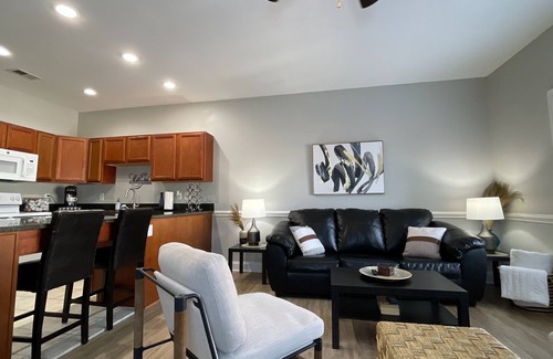 Johnson City House | Charming 2BR Townhome w/Garage + Modern Comforts