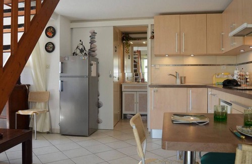 Saint-Cyprien Plage House | Charming 2BR Villa with Terrace, A/C, Pool Access, Near Beach