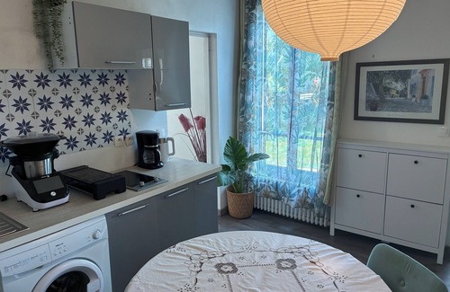 Noisy-le-Grand Apartment | Charming 2pieces on the banks of the Marne adjoining the garden