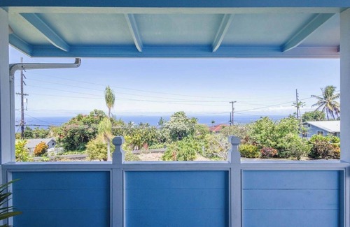 Honalo House | Charming 3 Bed, 2 Bath Holualoa Home on 1.1 Acres