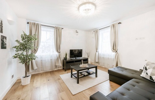 Bayswater Apartment | CHARMING 3 BED APARTMENT BY HYDE PARK