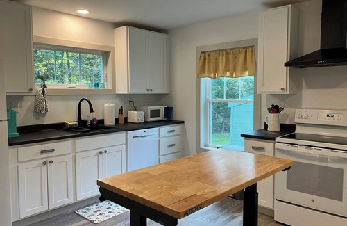 Castine House | Charming 3-bed home in Castine, Me. Modern coastal country design