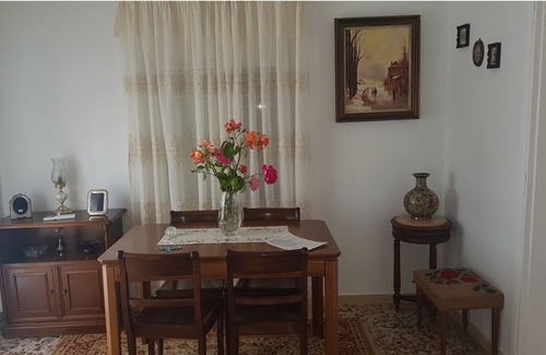 Tiros House | Charming 3-Bed House in Tyros