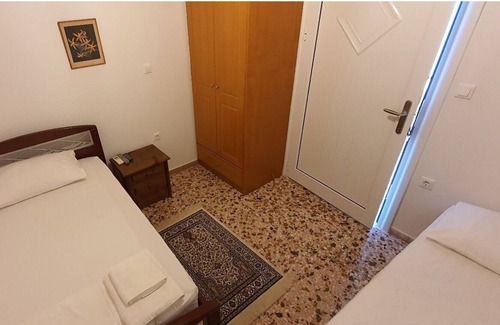 Tiros House | Charming 3-Bed House in Tyros