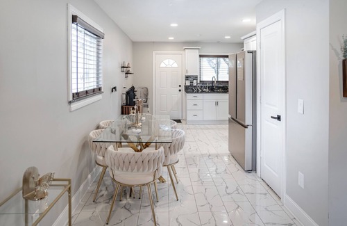 Wayne County House | Charming 3-bedroom house in Dearborn Heights with AC, WiFi