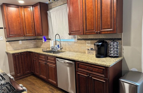 Maryland Heights House | Charming 3-bedroom house with AC, WiFi in wonderful Maryland Heights