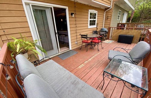 Fry's Spring House | Charming 3-bedroom townhome with WiFi, back deck and fire pit. Minutes from UVA