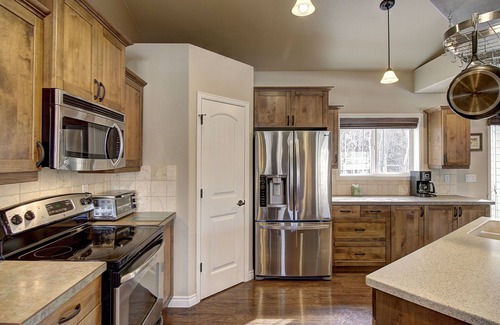 Columbia Falls House | Charming 3-bedroom house with WiFi and AC in Whisper Village close to hiking.
