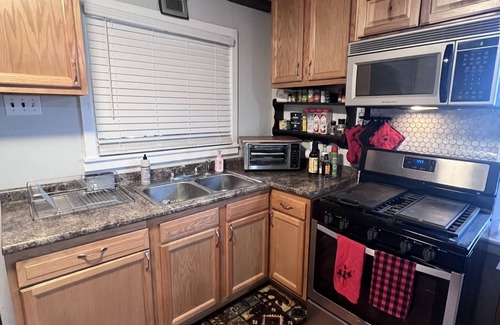 Natural Bridge House | Charming 3-bedroom house in marvelous Natural Bridge with WiFi, fitness room