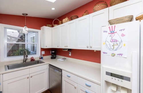 Northeast Virginia Beach House | Charming 3 Bedroom North End Retreat